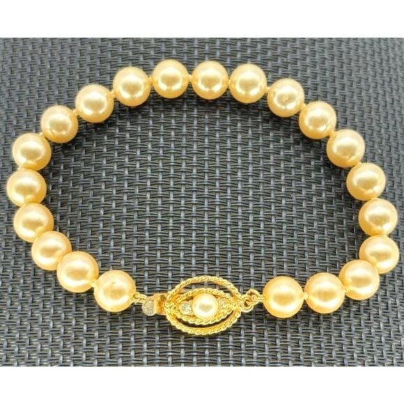 Unmarked Jewelry - Vintage Faux Pearl Bracelet W/Gold Tone Faux Pearl &  Rhinestone Clasp, Unsigned